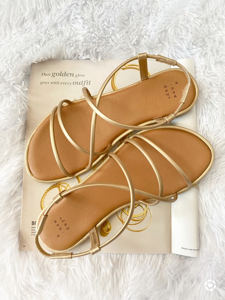 FridayFave: $20 Target Sandals and A Few Ways To Style Them